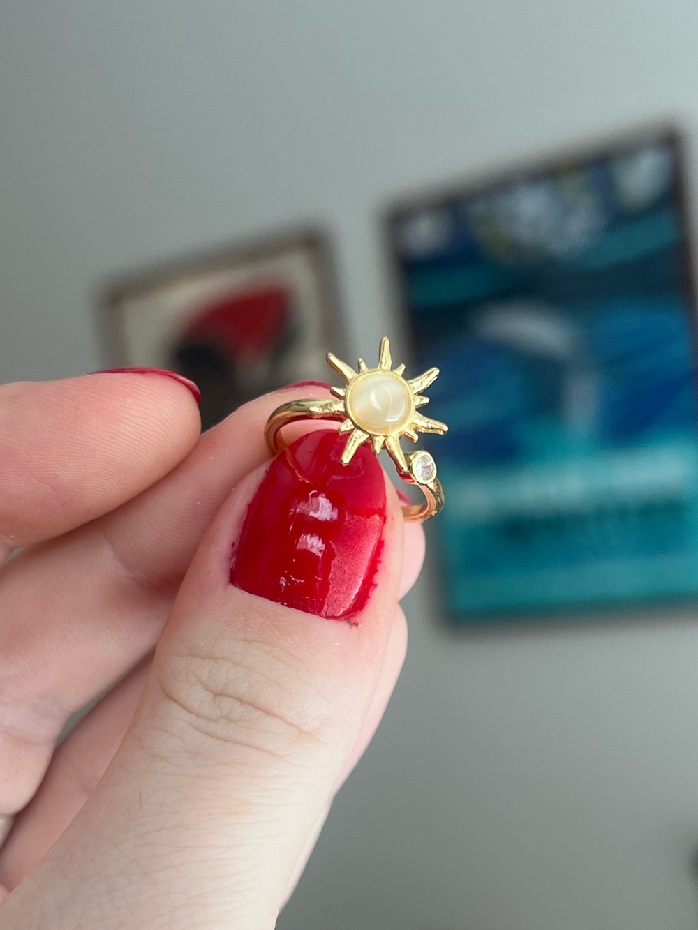 Gold Sunburst Ring with Cream Mother-of-Pearl Accent